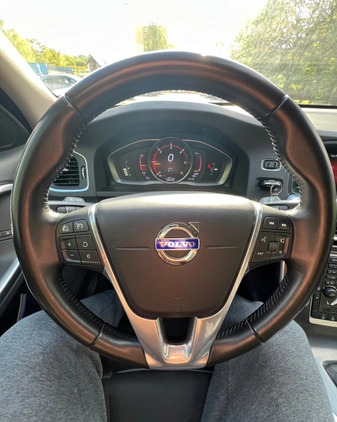 Volvo V60 cena 49900 przebieg: 235423, rok produkcji 2016 z Swarzędz małe 67